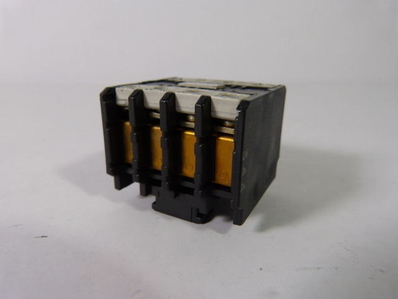 General Electric CR7XR40 Auxiliary Contact Block 10Amp 600VAC USED