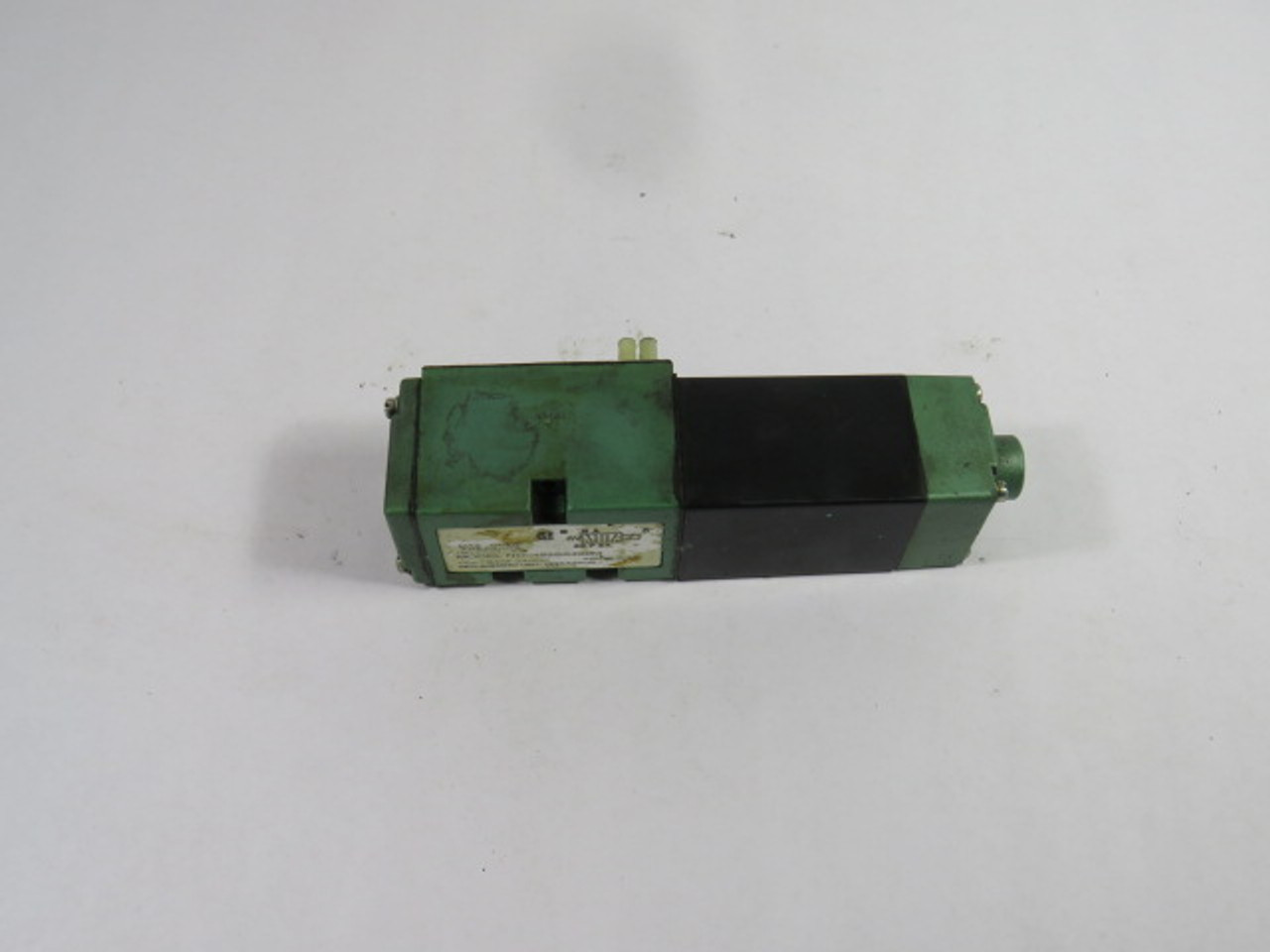 Numatics 152SA400M Solenoid Valve 24VDC 0.25A USED