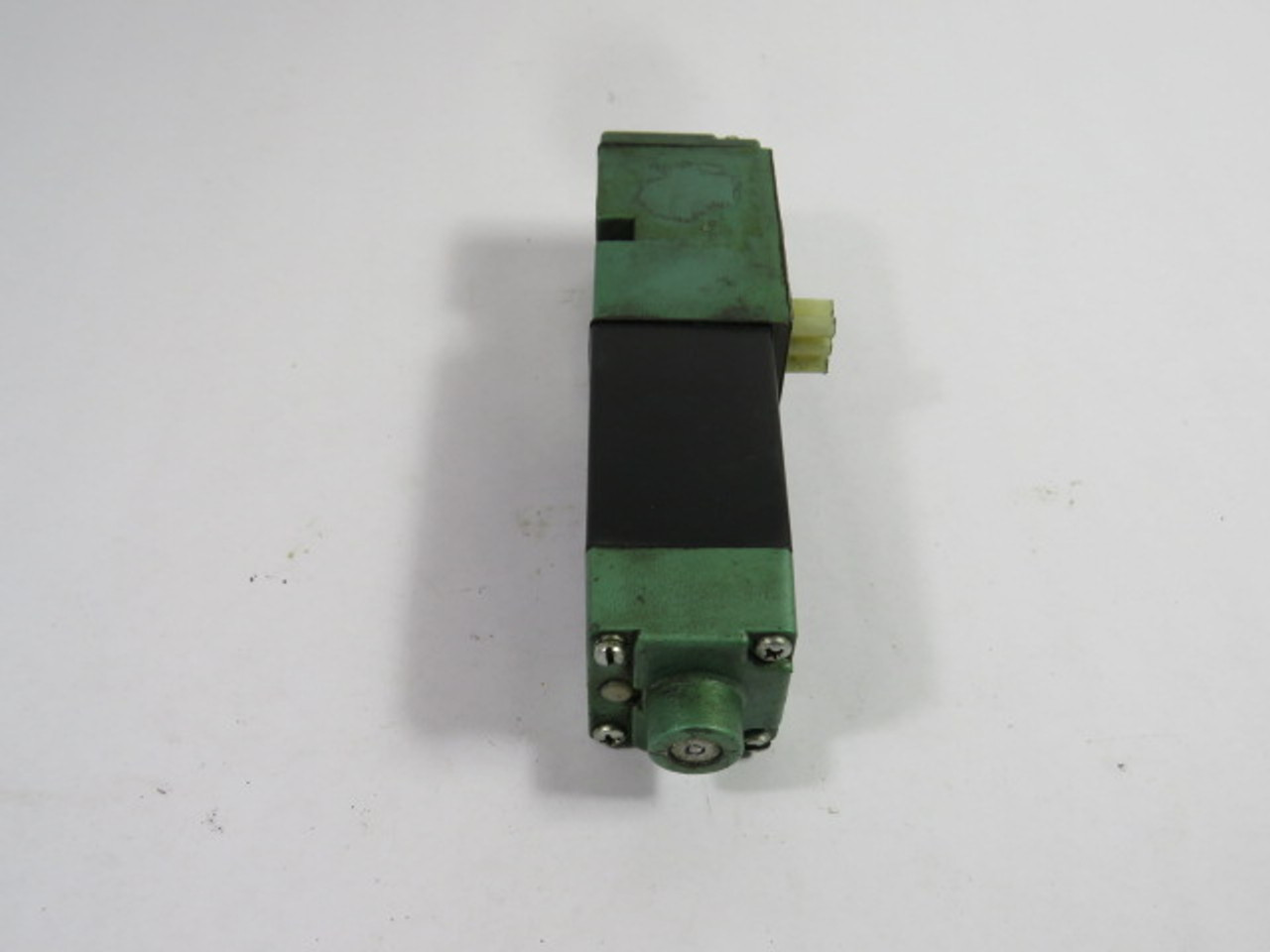 Numatics 152SA400M Solenoid Valve 24VDC 0.25A USED