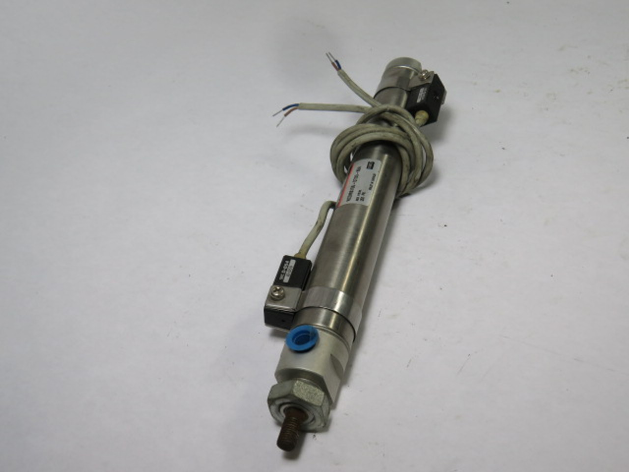 SMC NCDMB106-0700-B54 Pneumatic Air Cylinder 1-1/16" Bore 7" Stroke 250PSI USED
