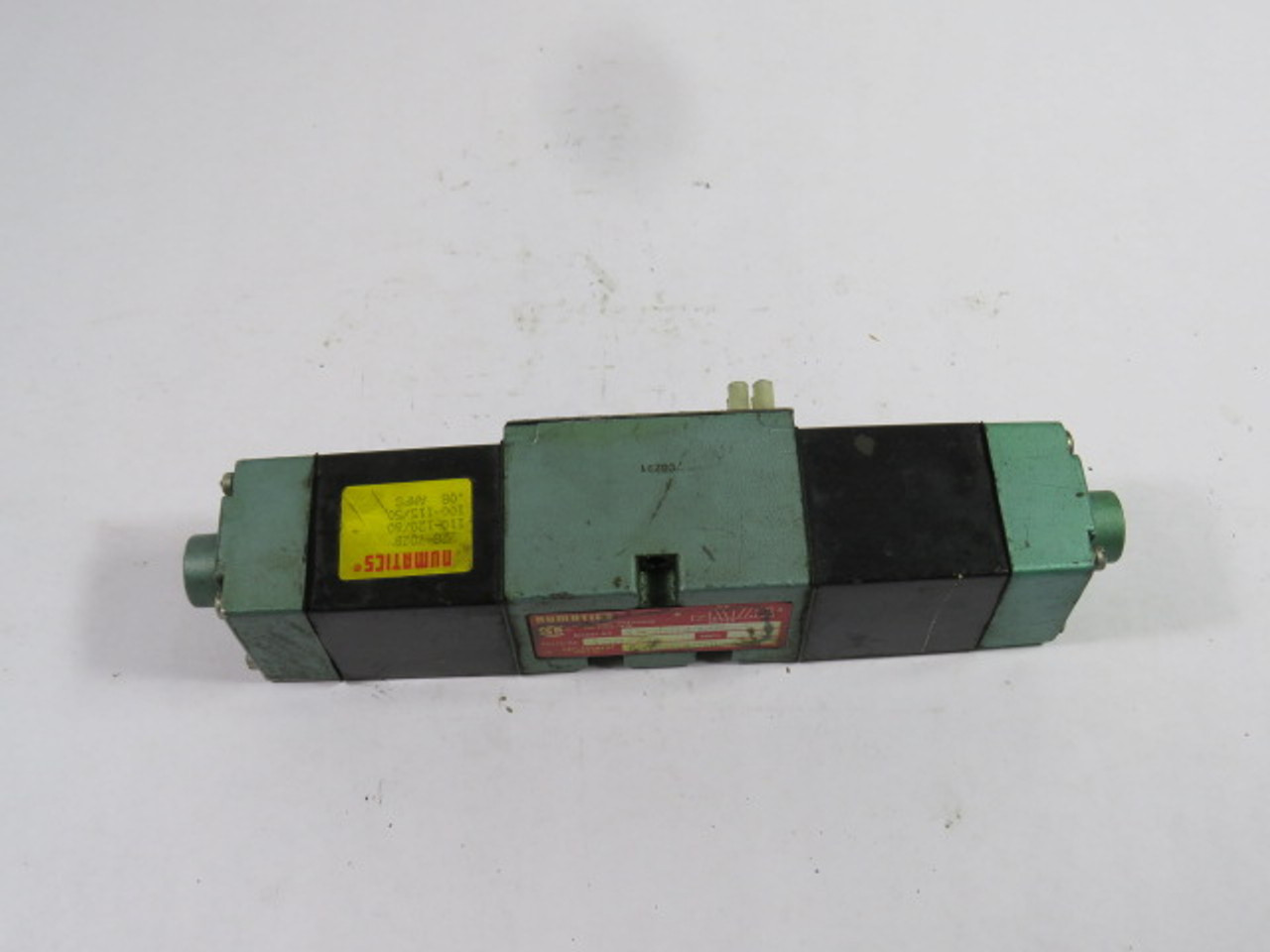 Numatics 152SS43AK Solenoid Valve 120V 60Hz .08A USED