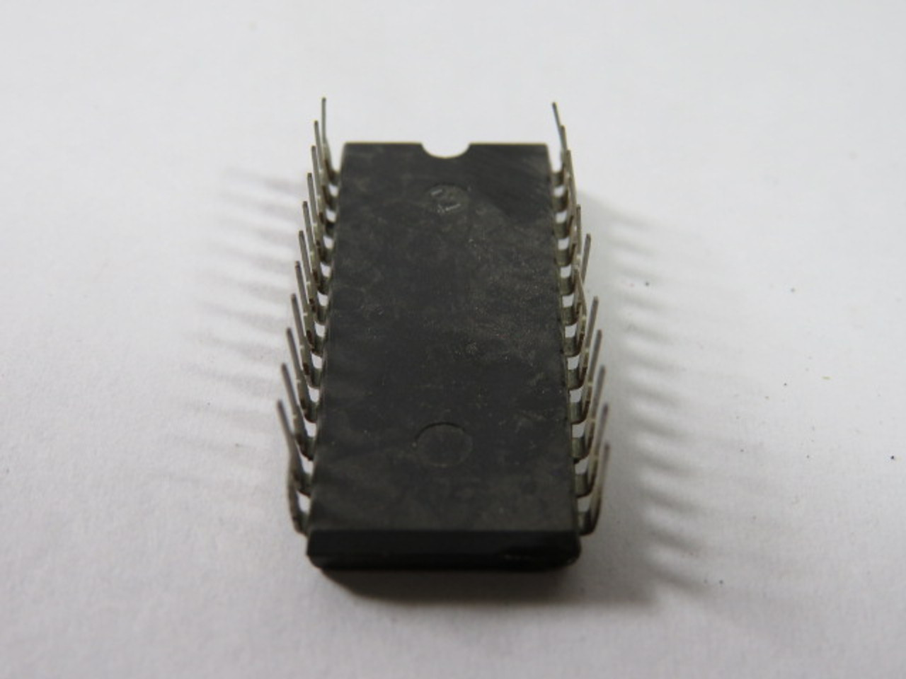 Toshiba TC5518CPL-20 24 Pin Integrated Circuit USED