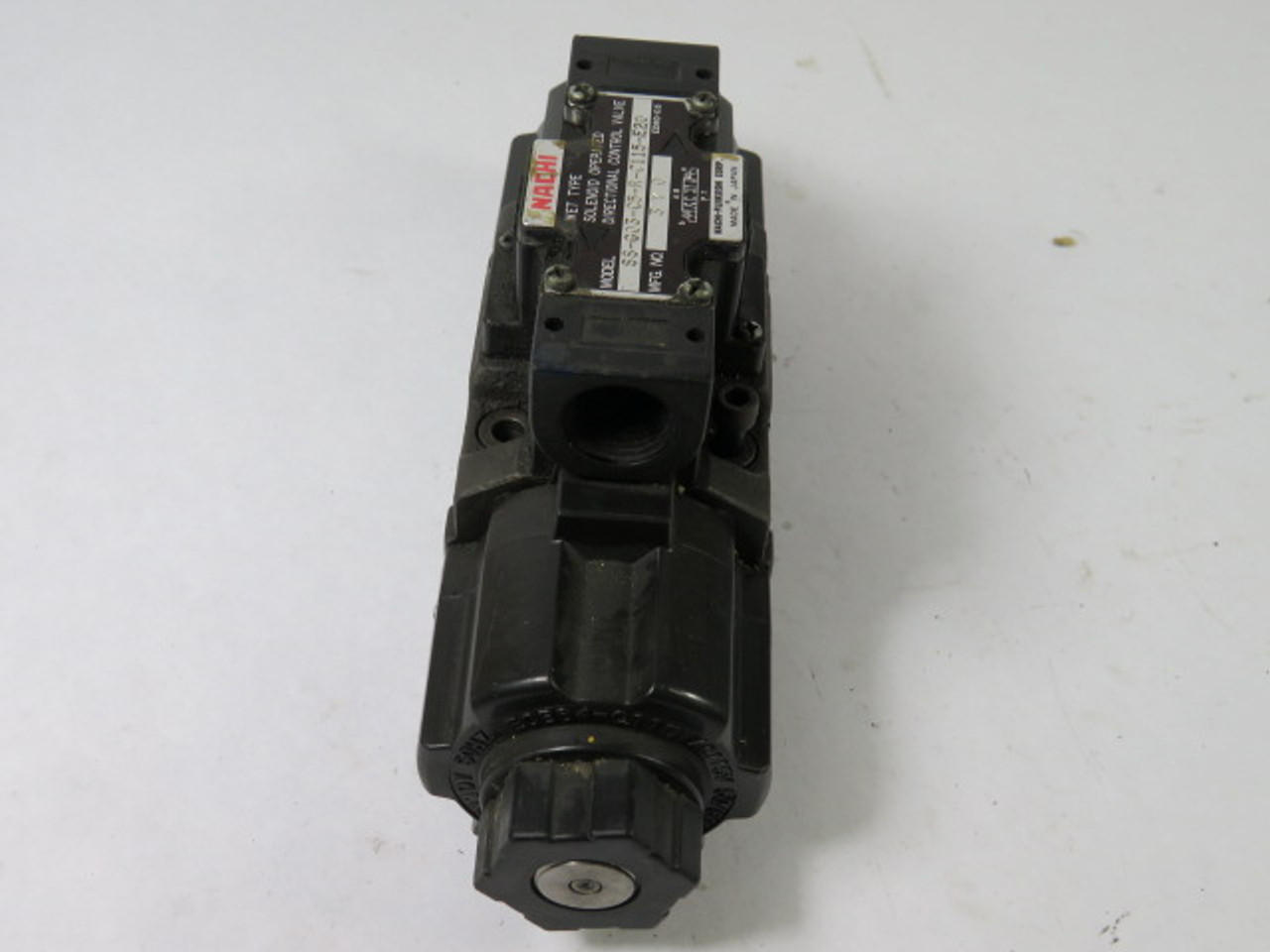 Nachi SS-G03-C5-R-C115-E20 Directional Control Valve 110VAC 50/60Hz USED