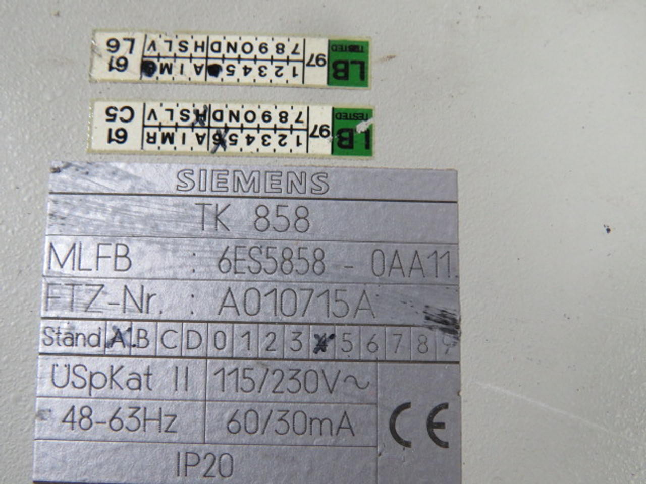 Siemens 6ES5858-0AA11 Module TK858 Telecomm Unit 43-63Hz 115/208-230V USED