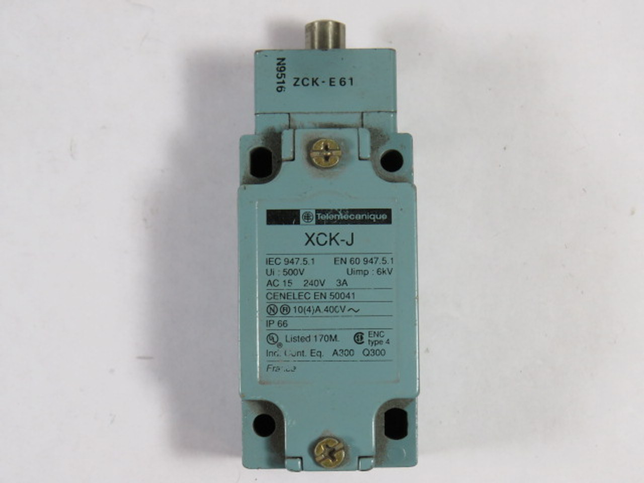 Telemecanique XCK-J1H7 Limit Switch USED