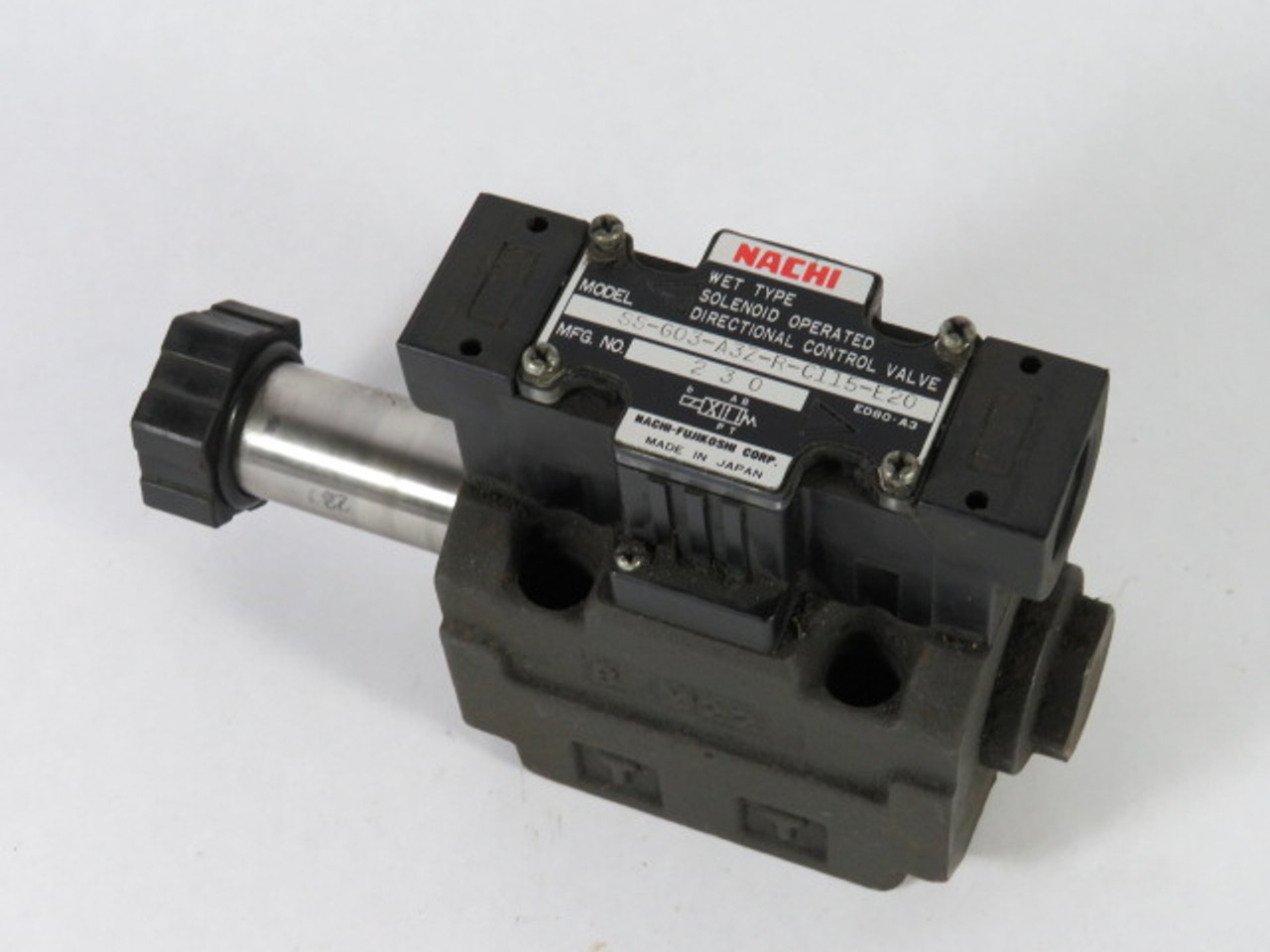 Nachi SS-G03-A3Z-R-C115-E20 Wet Type Solenoid Directional Control Valve USED