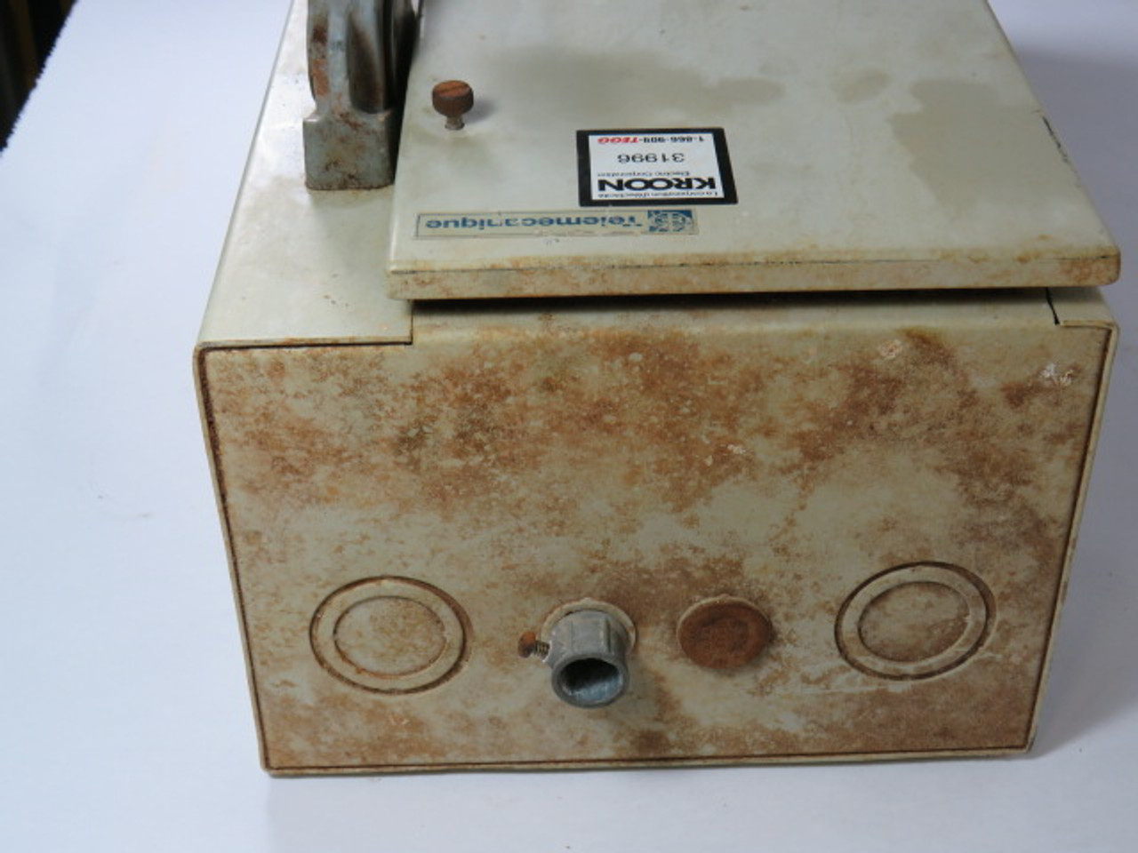 Telemecanique LE1D128B62 Magnetic Starter Enclosure 3Ph 208V/3HP USED