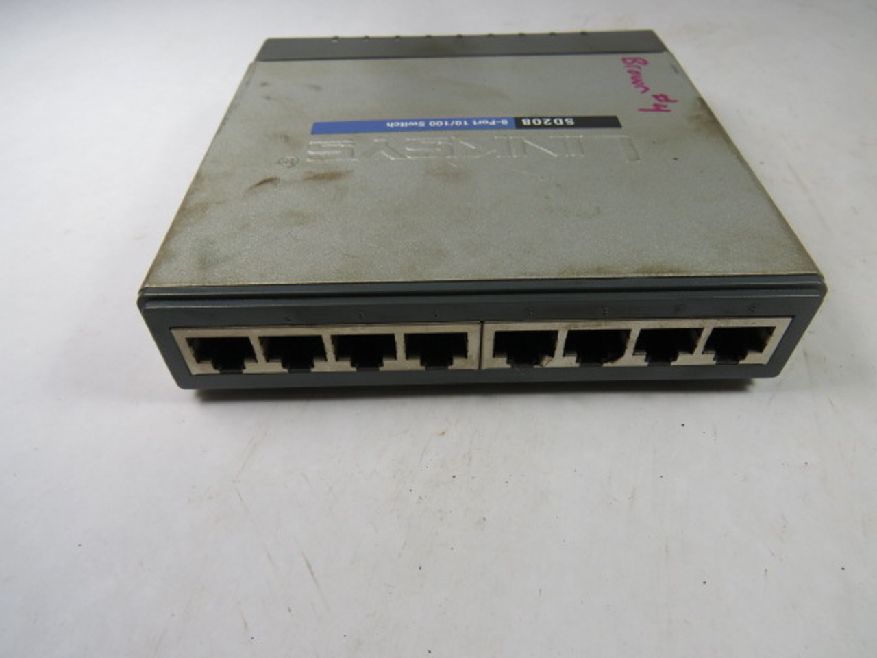Linksys SD208 8-Port 10/100 Ethernet Switch USED