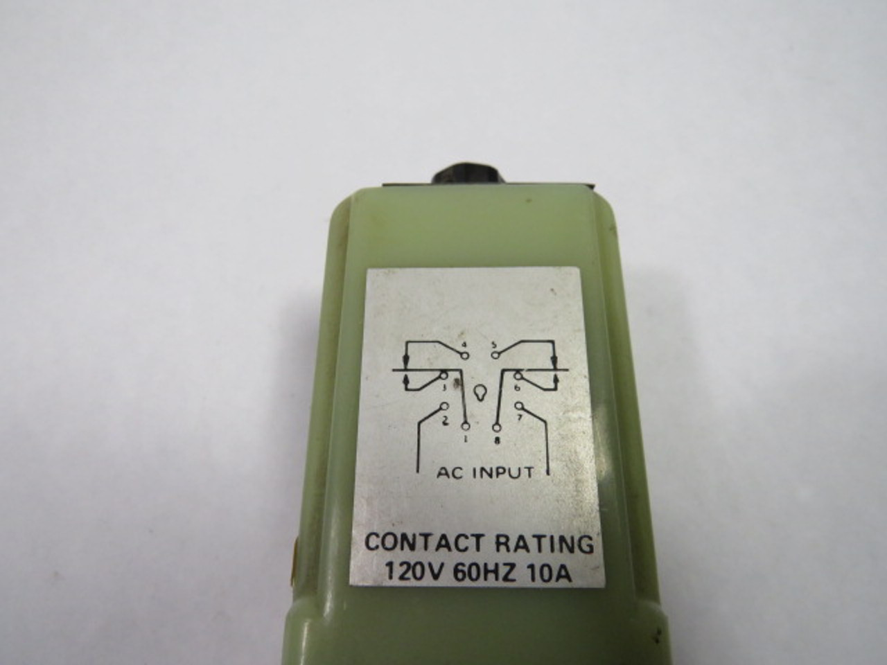 Agastat 9812-B11G Time Delay Relay 10-300Sec 10A 120VAC 8-Pin USED