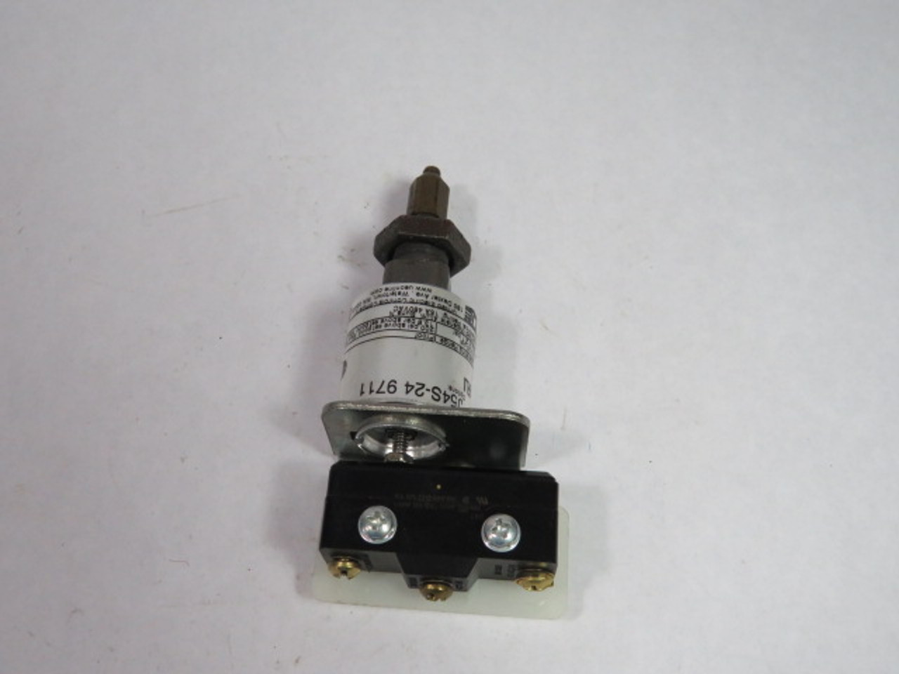 United Electric J54S-24-9711 Pressure Switch 3-30PSI 15A 480VAC USED