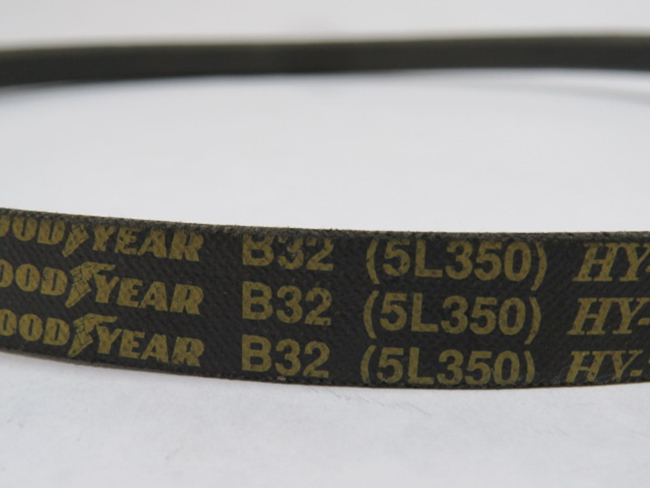 Goodyear 5L350 V-Belt 0.656" x 0.4375" x 35" ! NOP !