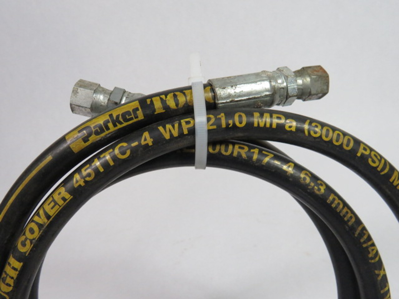 Parker 471TC-4 Hydraulic Hose 1/4" ID 21.0MPa 3000PSI 6 Ft USED