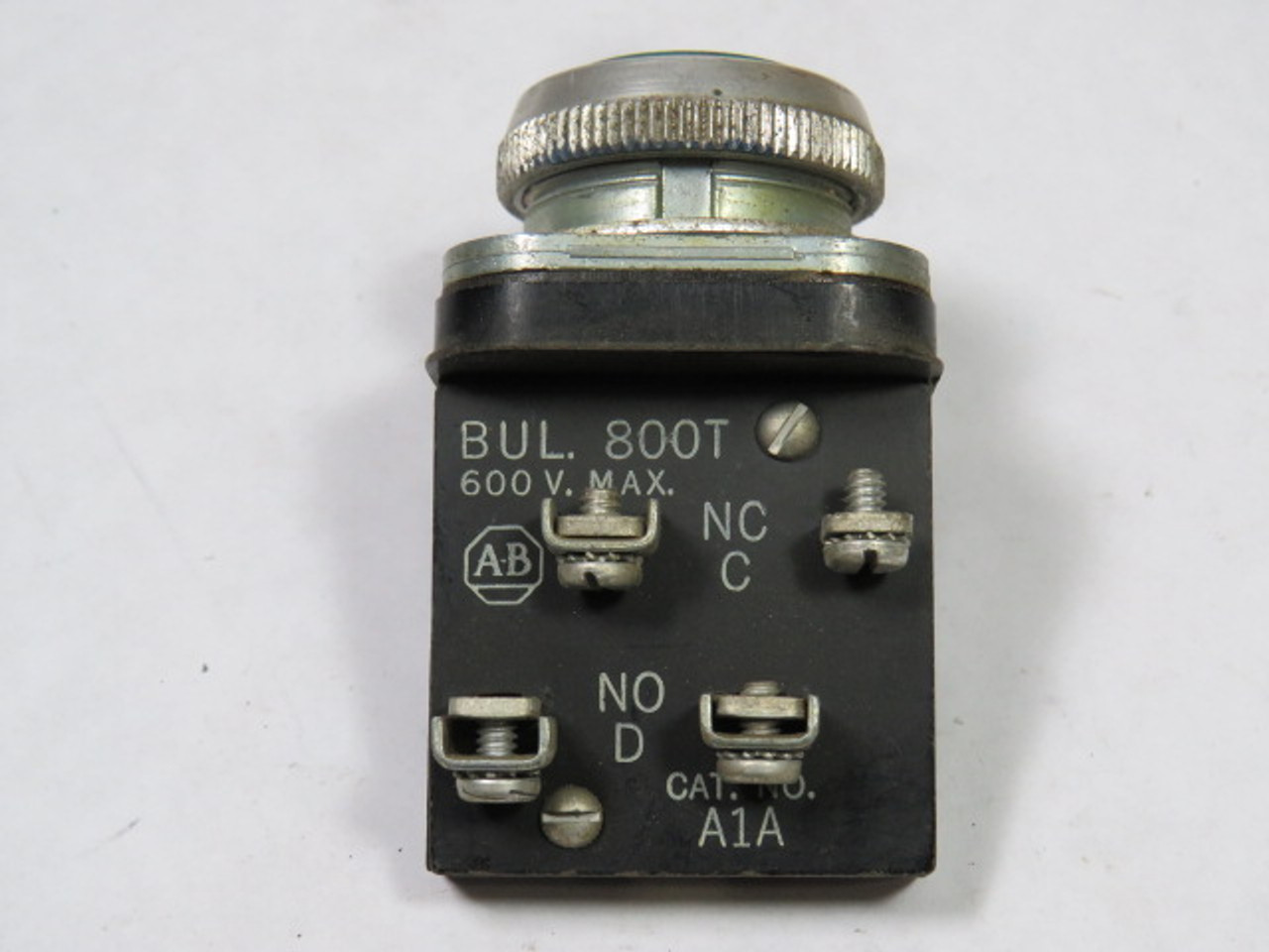 Allen-Bradley 800T-A1A Old Style Push Button Green Flush Head 1NO 1NC USED