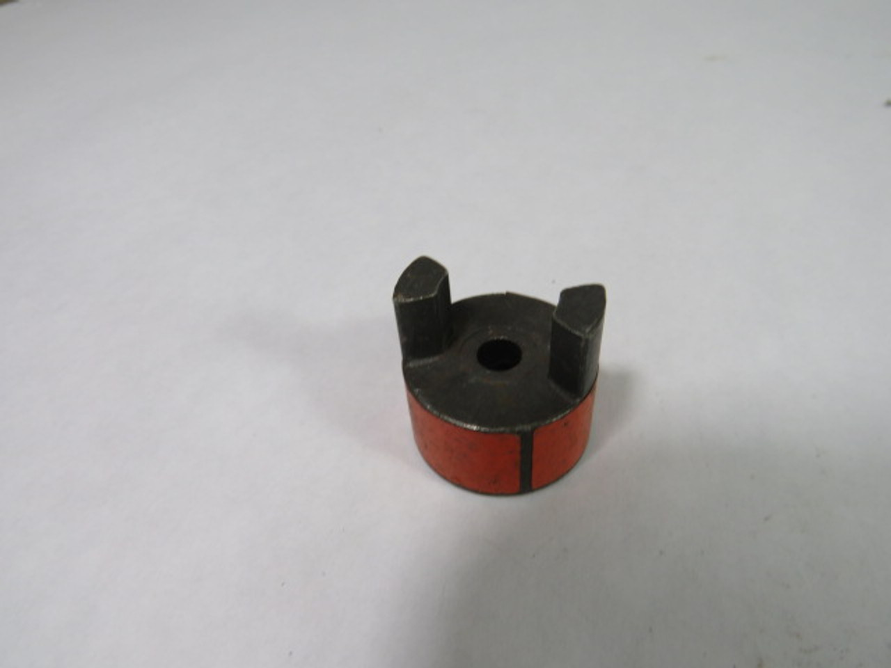 Lovejoy L-050-.250 Jaw Coupling 1/4" Bore USED