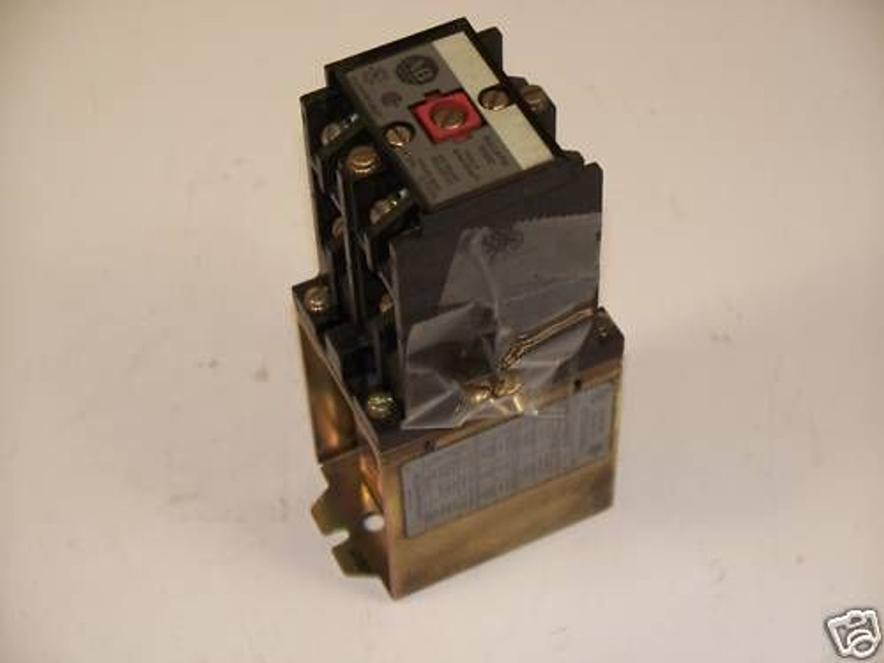 Allen-Bradley 700DC-P800Z24 DC Contactor USED