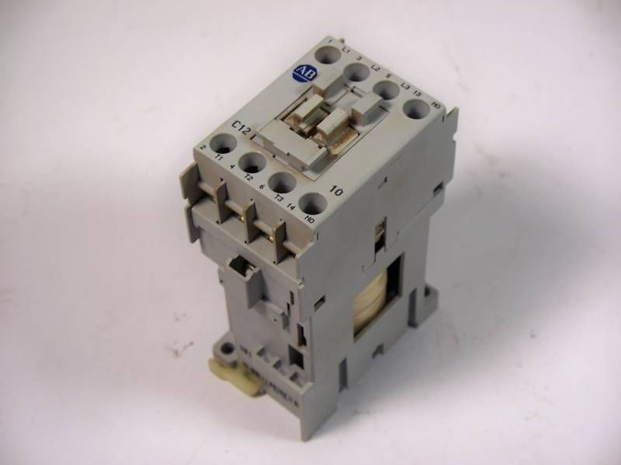 Allen-Bradley 100-C12DZ2410 24VDC Contactor USED