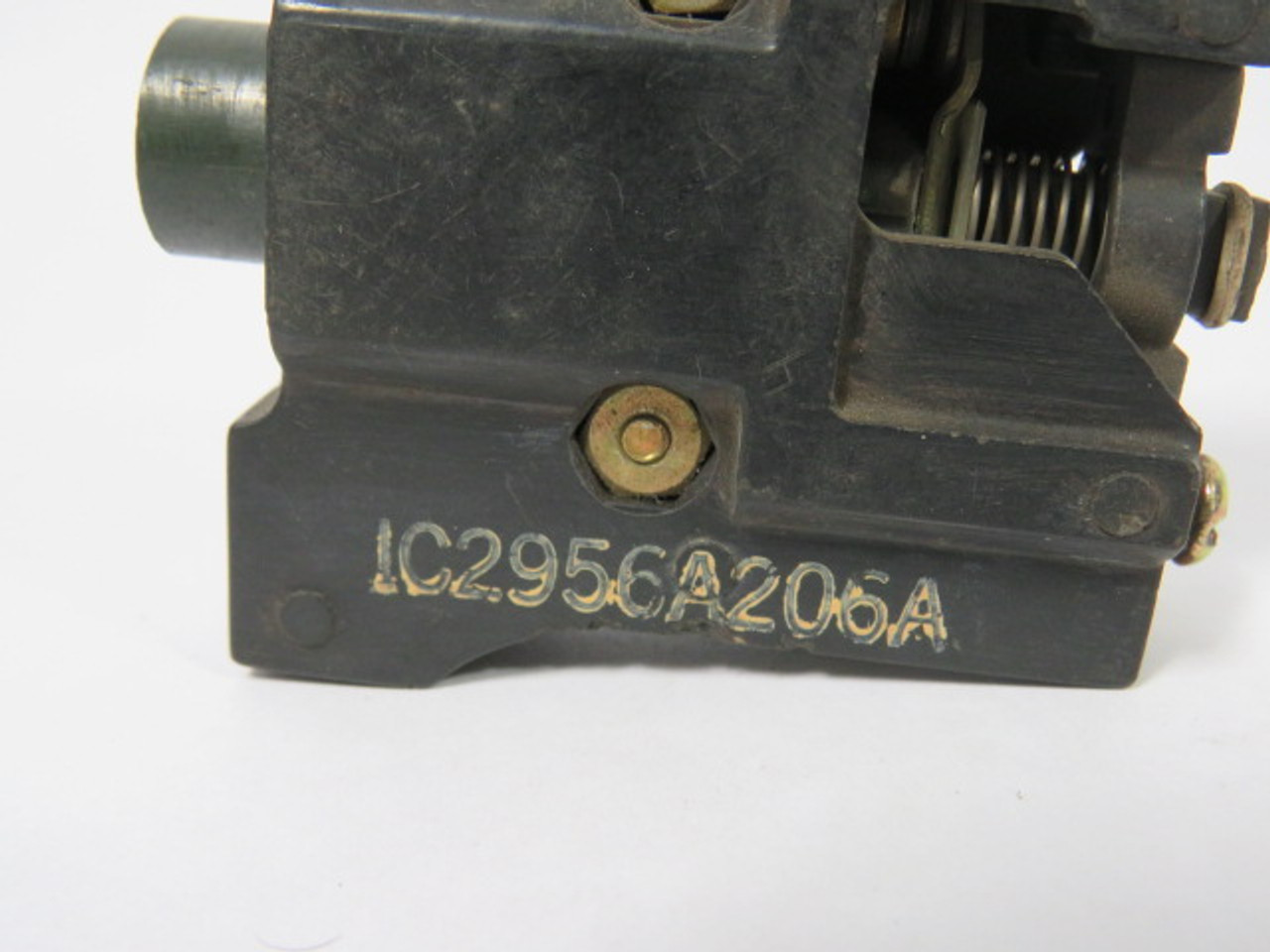 General Electric IC2956A206A Interlock Snap Action Contact Block USED
