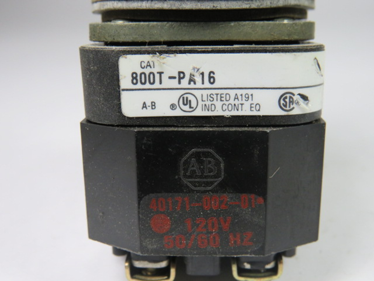 Allen-Bradley 800T-PA16B Push Button 120VAC 50/60Hz Blue Lens 1NO 1NC USED