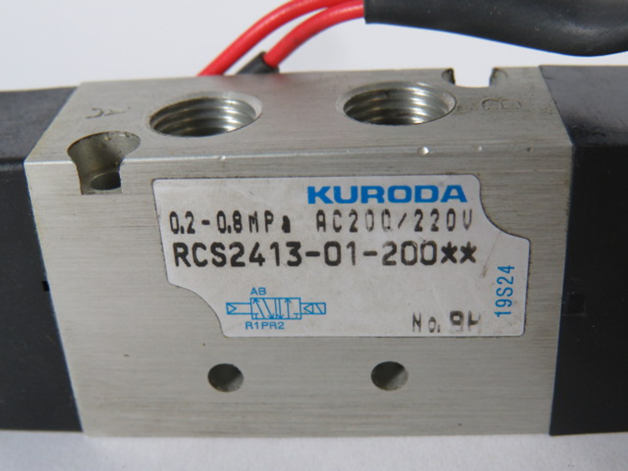 Kuroda RCS2413-01-200 Solenoid Valve 0.2-0.8MPa AC200/220V USED