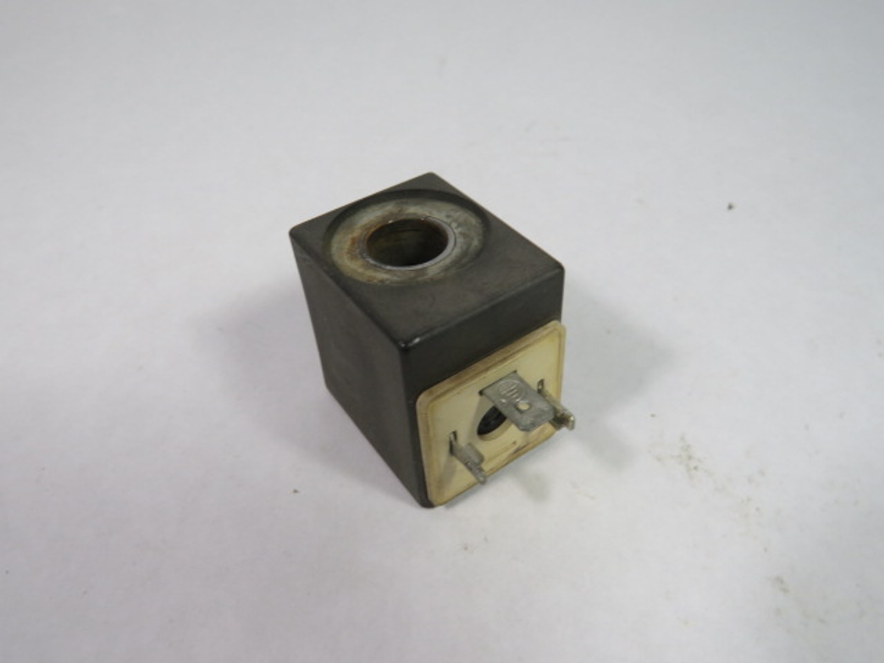 Univer DB-0501 Solenoid Coil 12VDC 11W USED