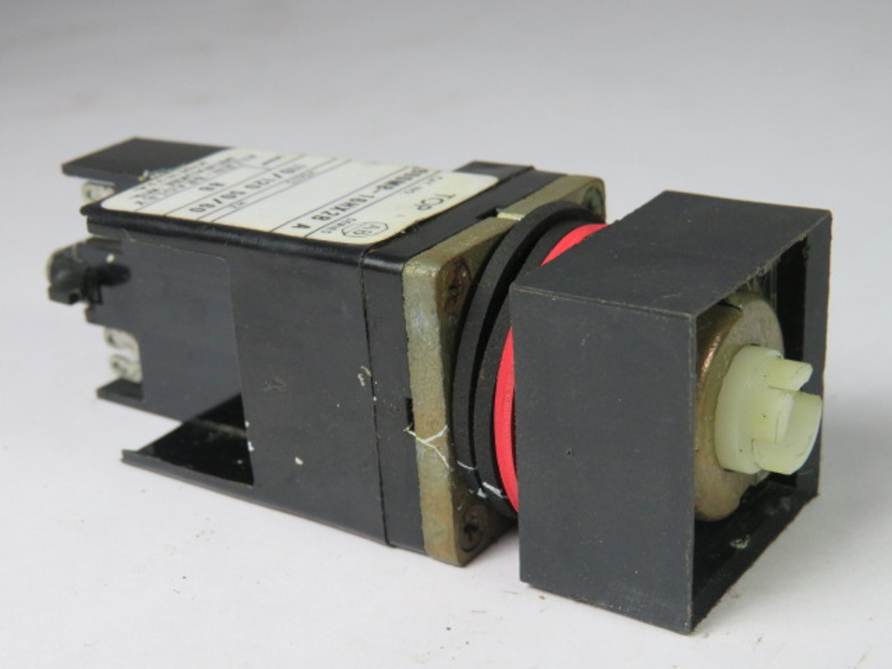 Allen-Bradley 800MS-16HX2B Selector Switch 120VAC No Cap No Contacts USED