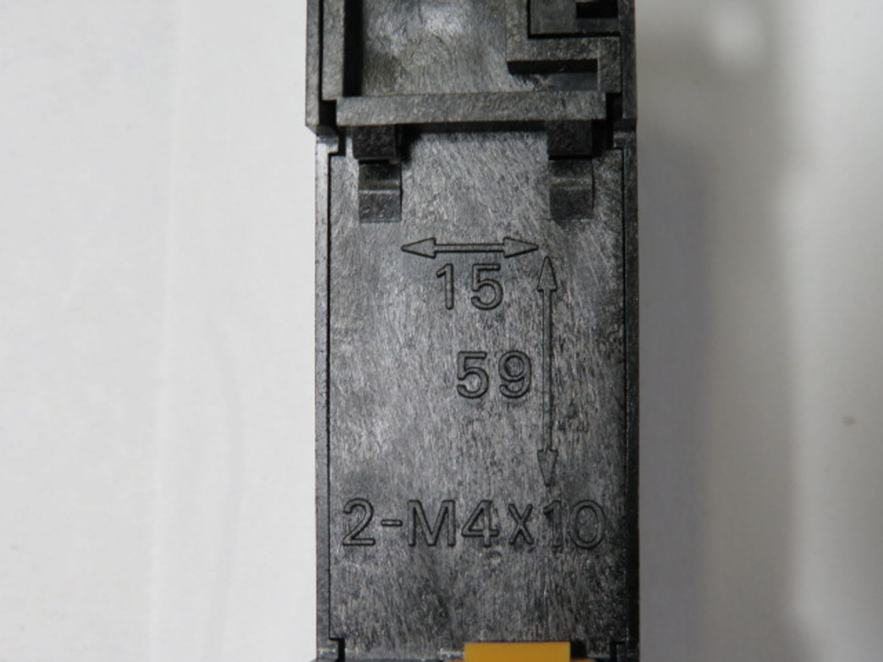 Omron PYF08A-E Relay Socket 5A 250V 8-Blade USED