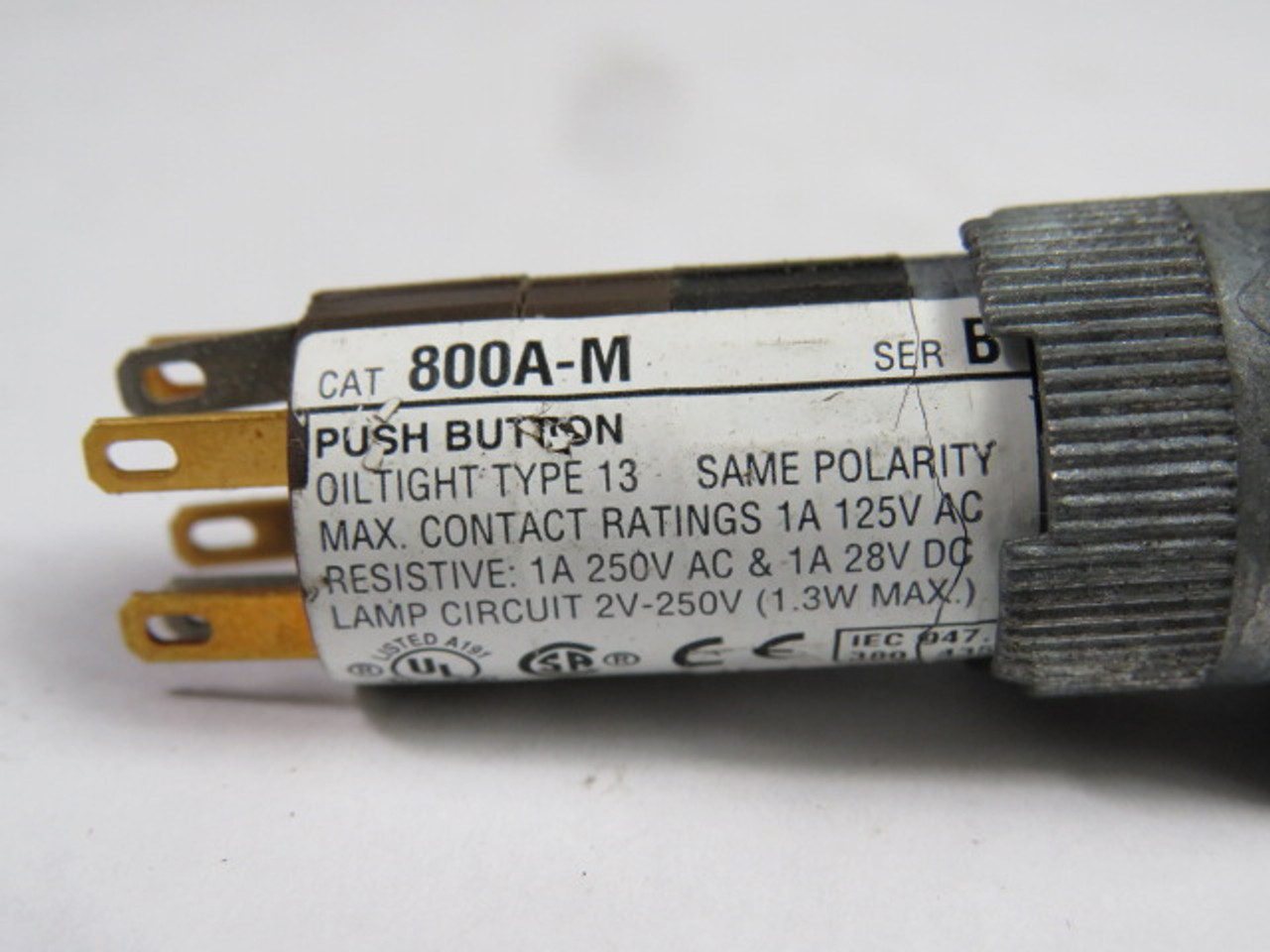 Allen-Bradley 800A-M2CX24 Momentary Push Button 24V No Lens USED