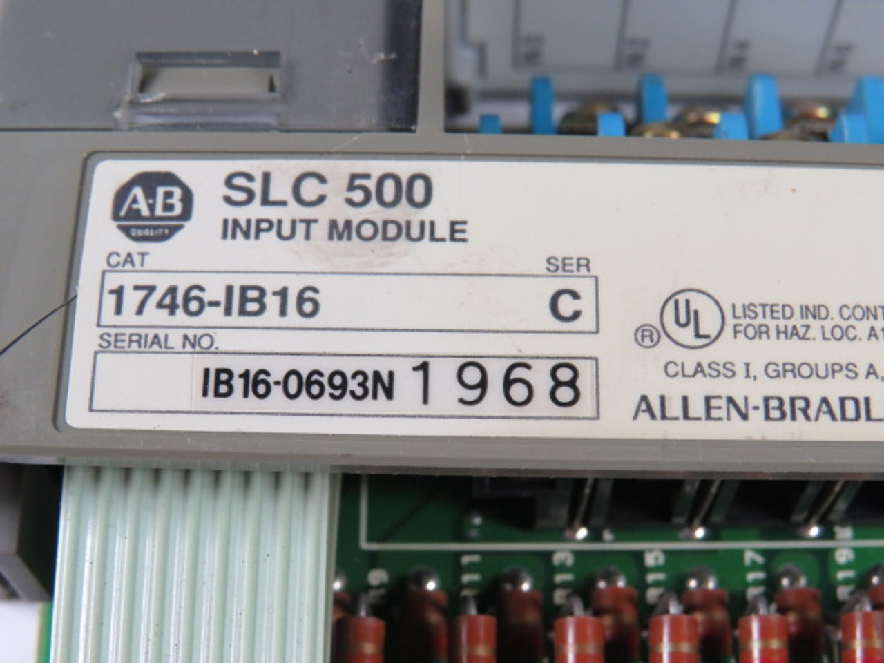Allen-Bradley 1746-IB16 Ser. C Input Module 10-30VDC CRACKED CASING USED