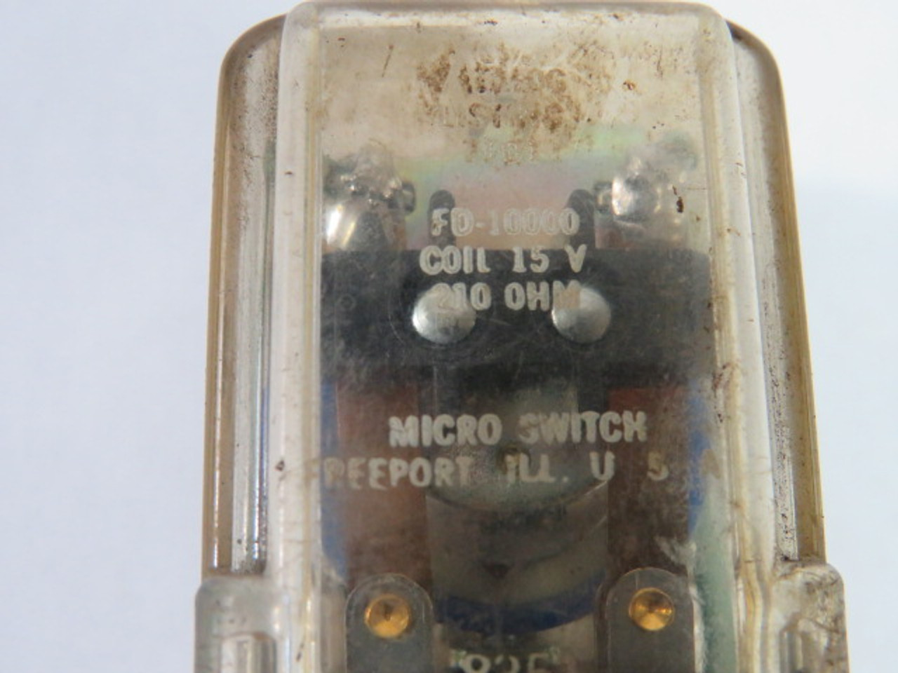 Microswitch 2FD1 Relay 15V 210 Ohm 8-Pin USED