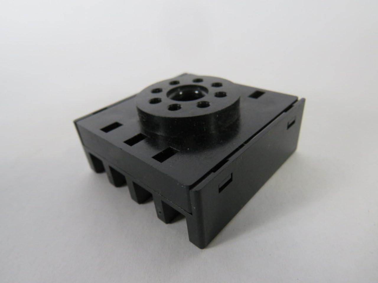 Omron P3G-08 Relay Socket 8-Pin 6A 250VAC ! NOP !