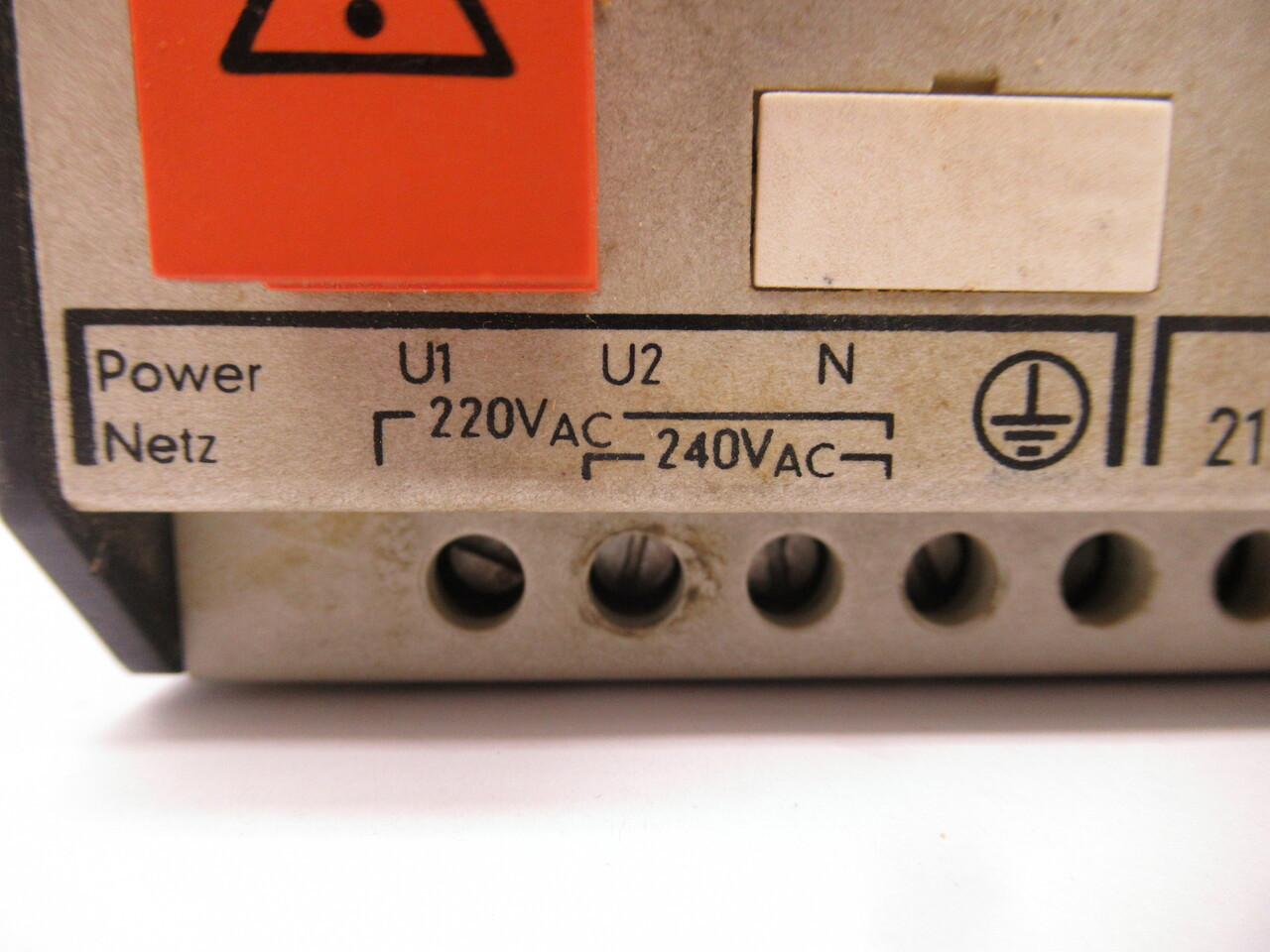 Siemens 6ES5-101-8UA13 Central Programmable Controller USED
