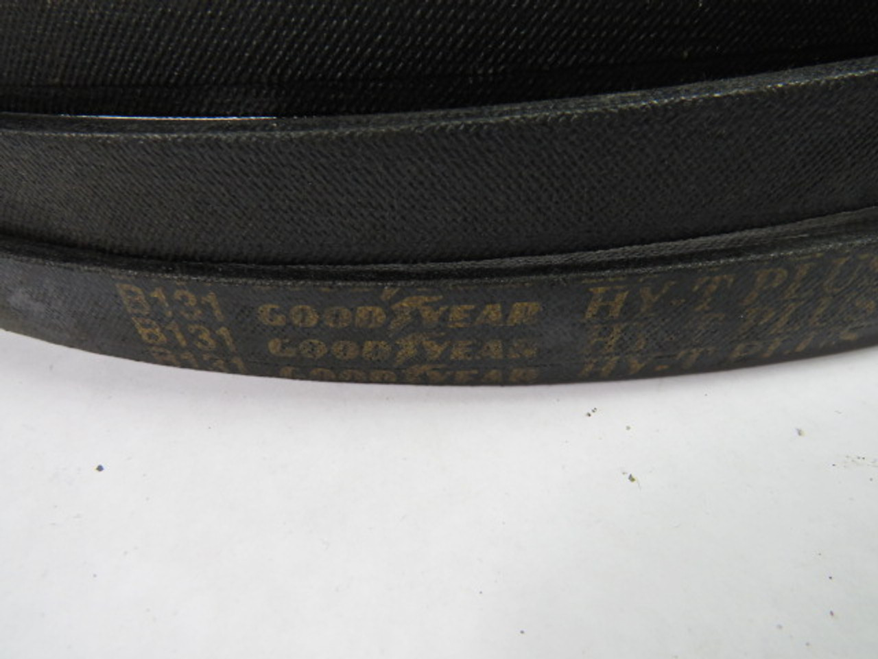 Goodyear B131 Industrial V-Belt 131" Long 0.66 Wide 0.41" Height ! NOP !