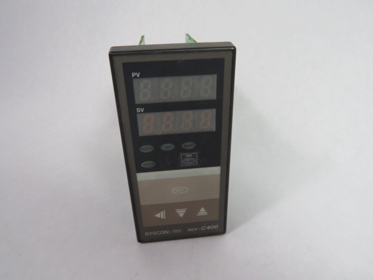 Syson C400WJA3-MM*AS Temperature Controller 100-240VAC 50/60Hz. 2182F ! AS IS !