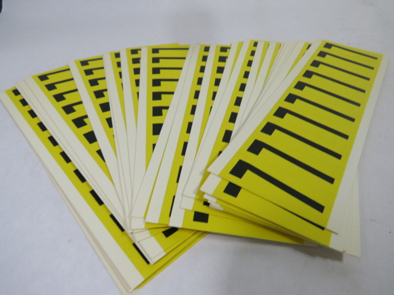 Brady 3440-7 Kit of Number Labels 25-Pack #7 NEW