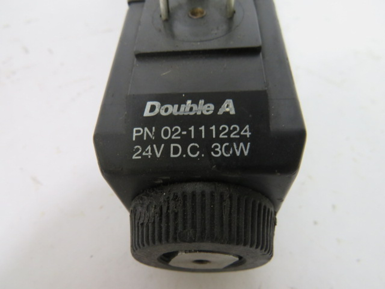 Double A QF-3-TT-10D1-HS-DC24 Directional Control Valve 5000PSI USED