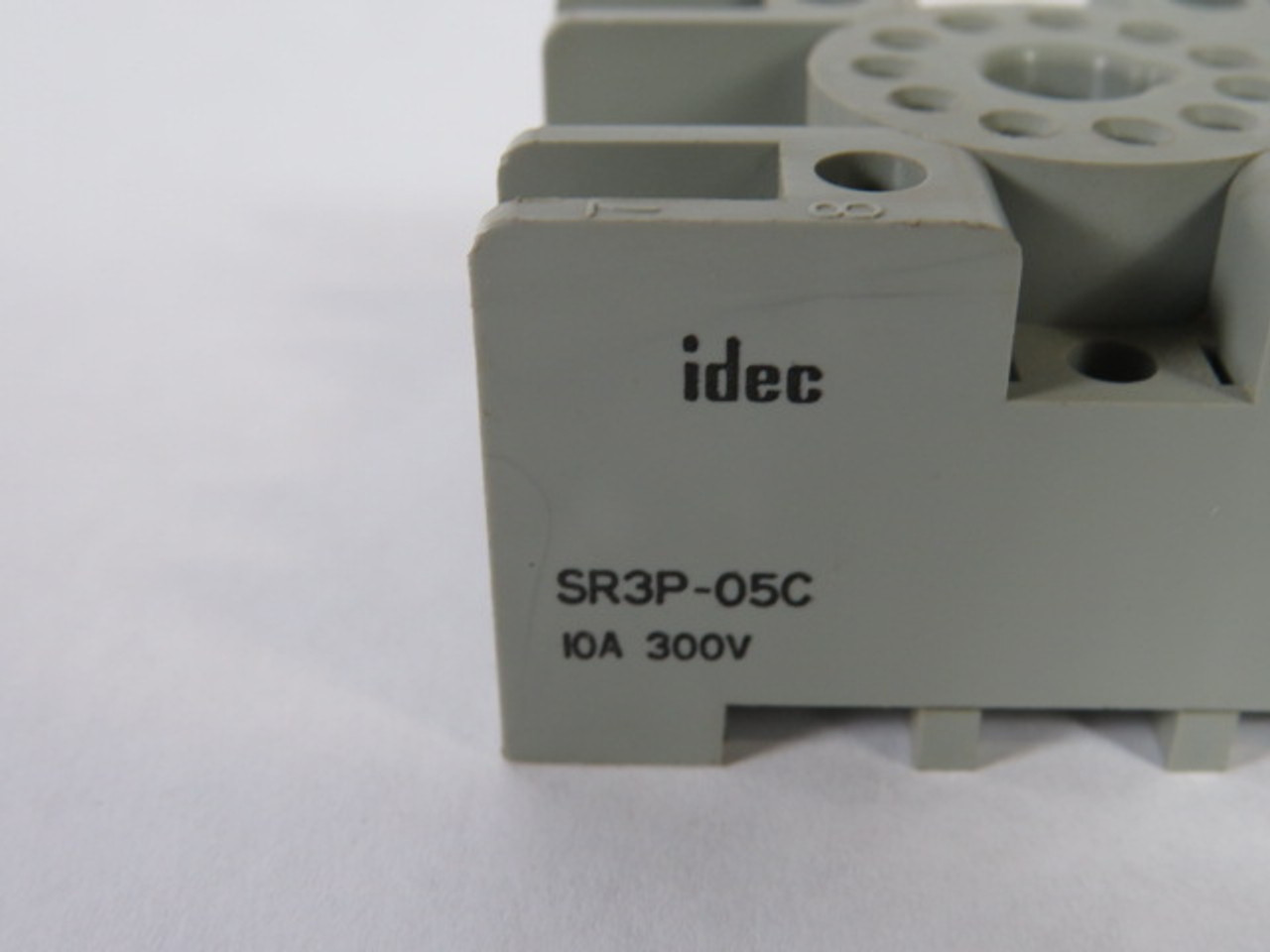 IDEC SR3P-05C Relay Socket 10A 300V 11 Pin USED