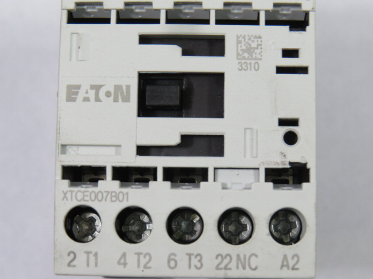 Eaton XTCE007B01A Contactor 110V/50Hz. 120V/60Hz. COSMETIC DAMAGE USED