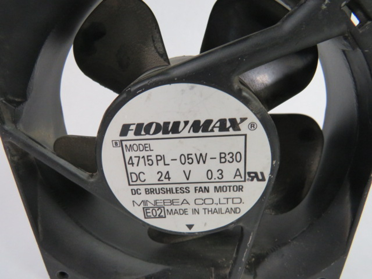 Minebea 4715PL-05W-B30 Flowmax Brushless Fan 24VDC 0.3A USED