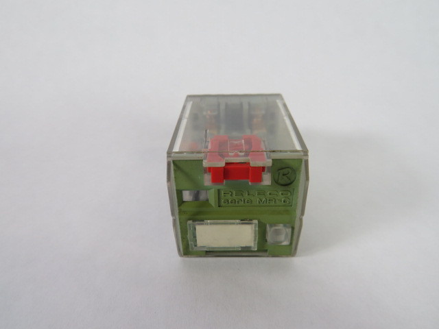 Releco C2-A20/220VAC Relay 11mA 50HZ 10mA 60HZ 8-Pin USED