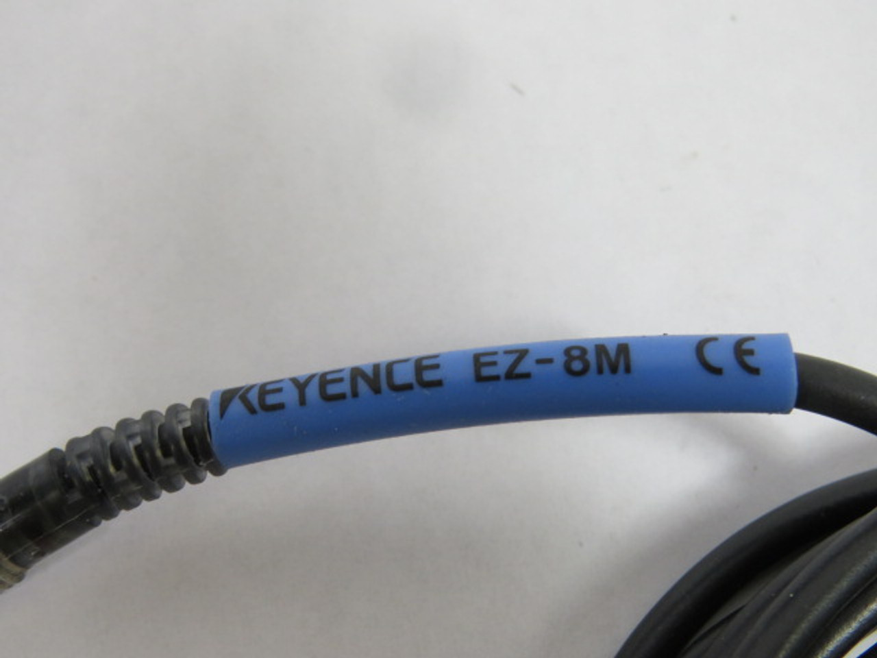 Keyence EZ-8M Proximity Sensor 12-24VDC 13mA 1.5mm USED
