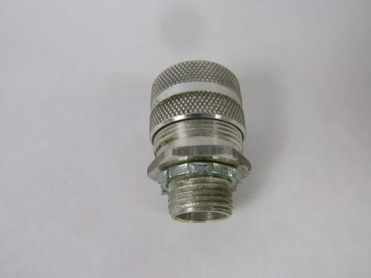 Hubbell SHC1027 1/2"NPT Cord Connector Aluminum USED