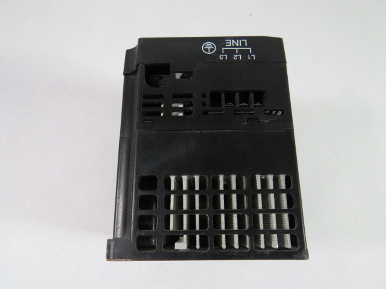 Eaton MVX001A0-2 Adj. Frequency Drive 200-240VAC 50-60Hz. 1PH @ 11.5A ! AS IS !