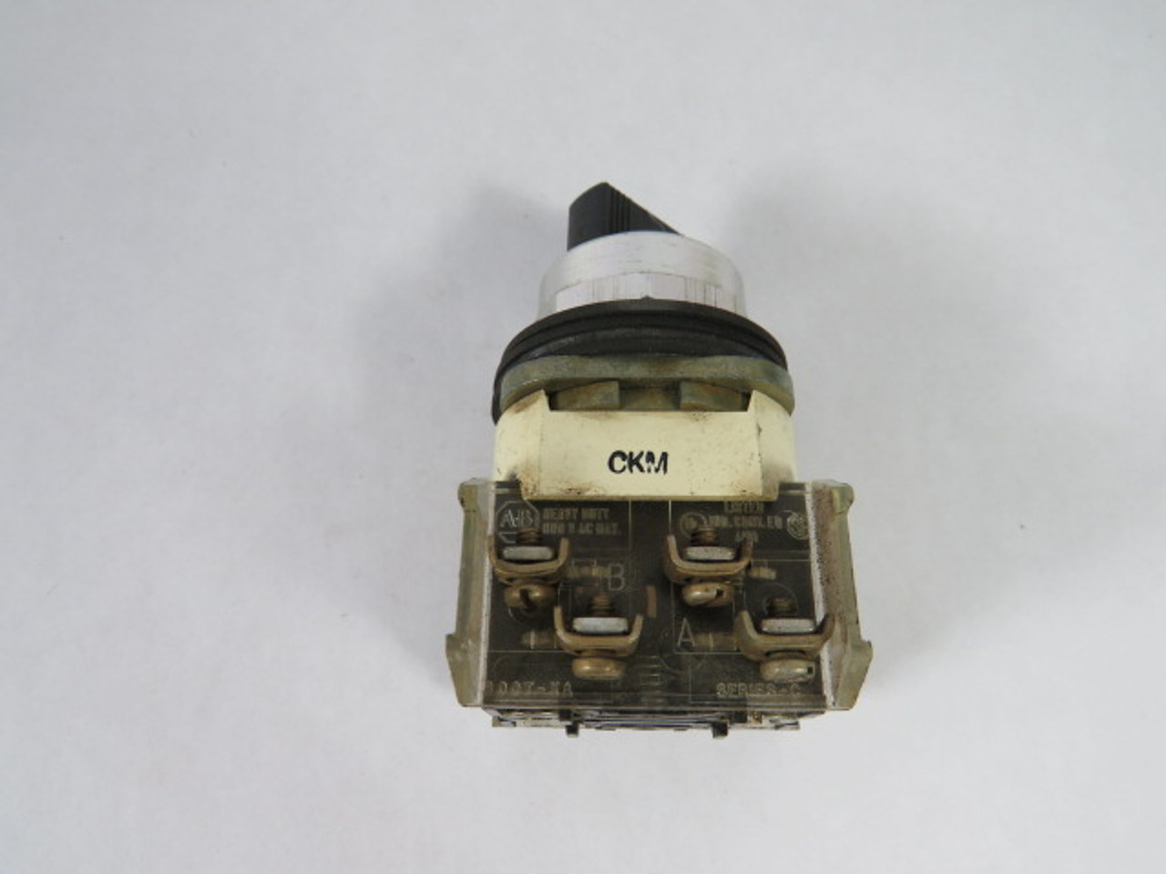 Allen-Bradley 800T-J2KU7B Series N Selector Switch 2NO/2NC 3-Position USED