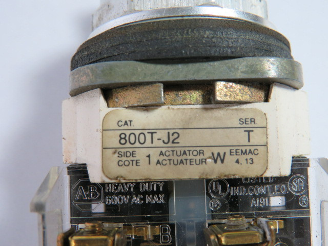 Allen-Bradley 800T-J2A Series T Selector Switch 1NO/1NC 3-Position USED