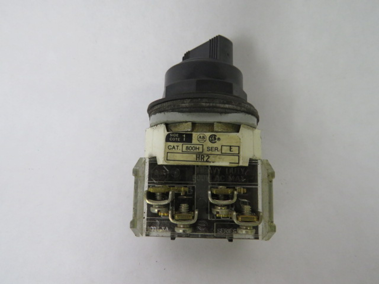 Allen-Bradley 800H-HR2A Series E Selector Switch 1NO/1NC 2-Position USED