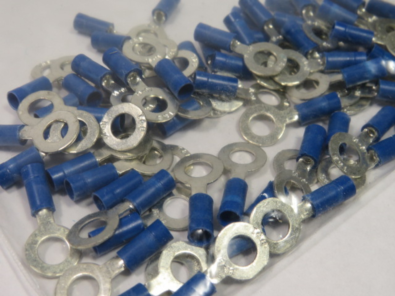 Thomas & Betts 14RB-14X Ring Pressure Terminal Connector Lot of 66 BLUE ! NOP !