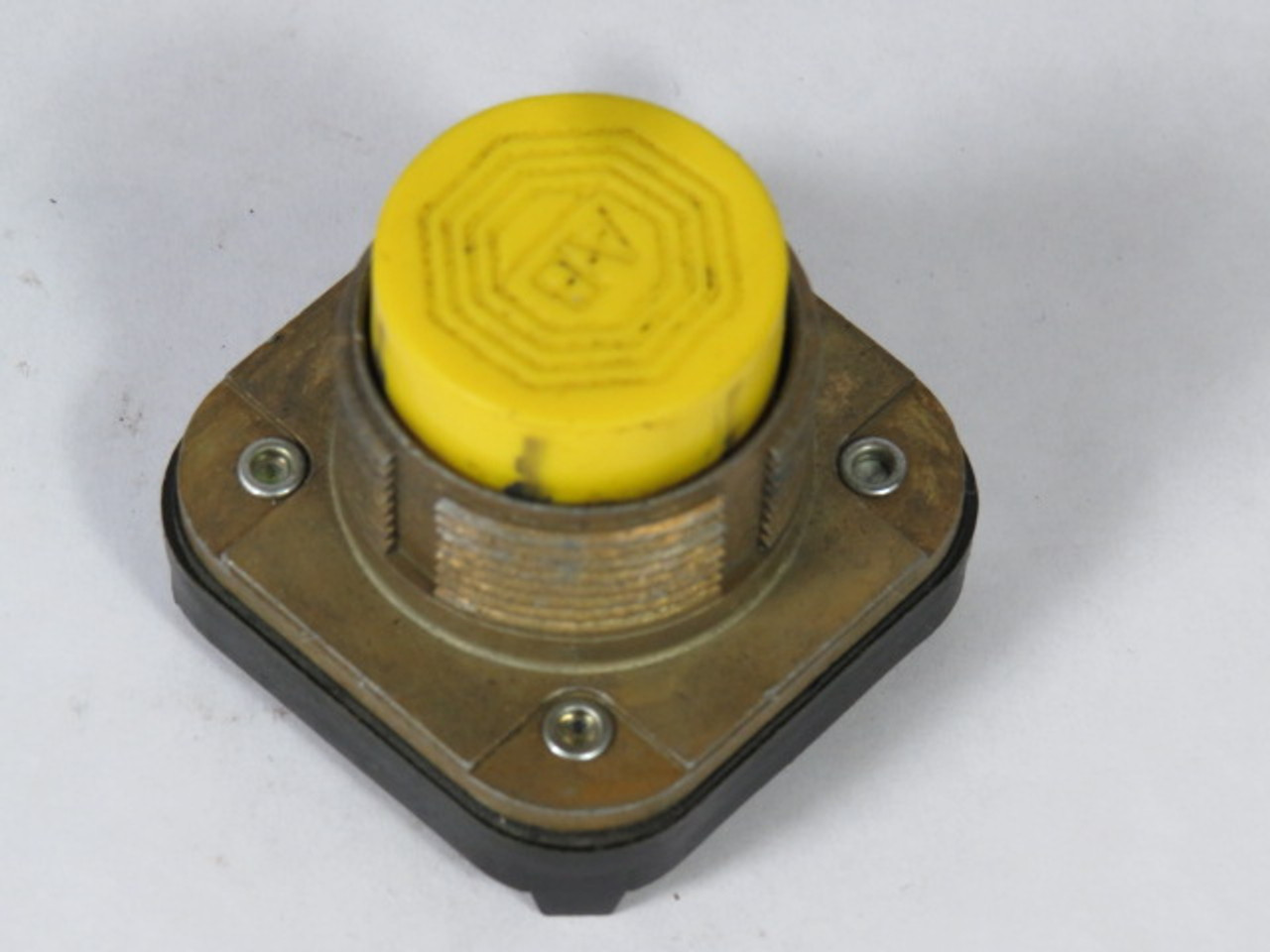 Allen-Bradley 800T-B9 Ser T Push Button Yellow Extended Head No Contacts USED