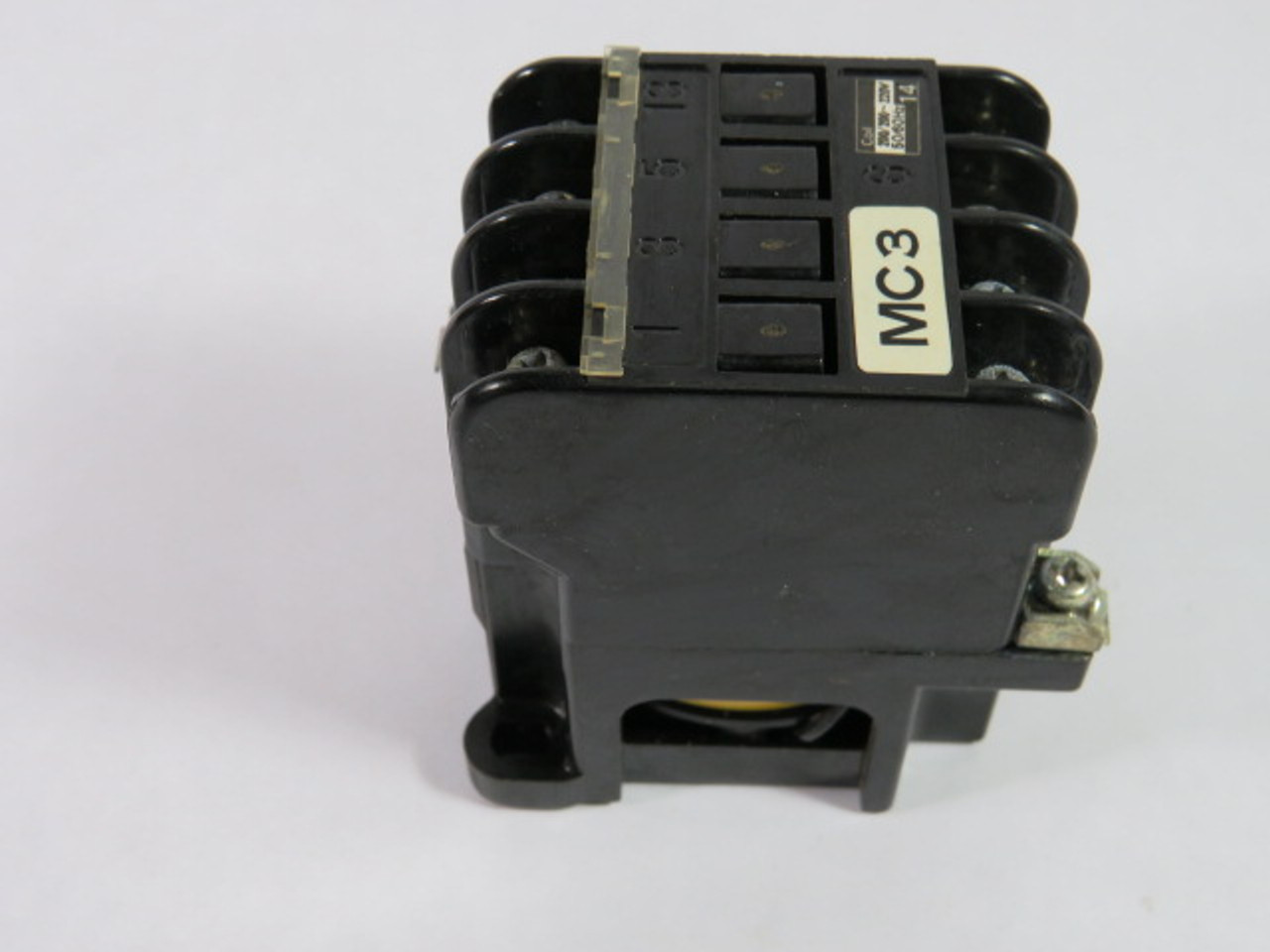 Fuji Electric SRCa3631-0(4a) Contactor 200-220V 50/60Hz USED