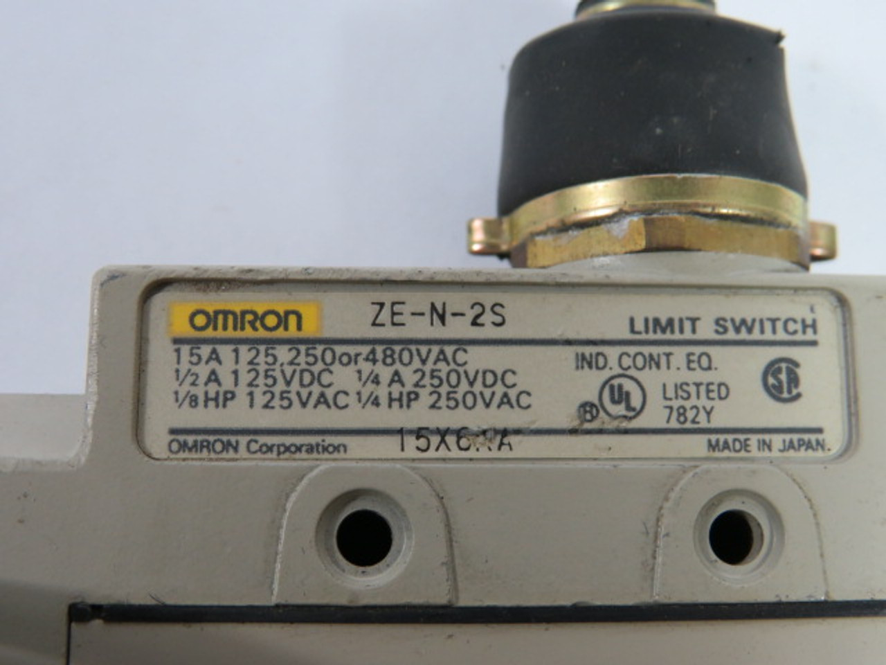 Omron ZE-N-2S Limit Switch 15A 480V USED