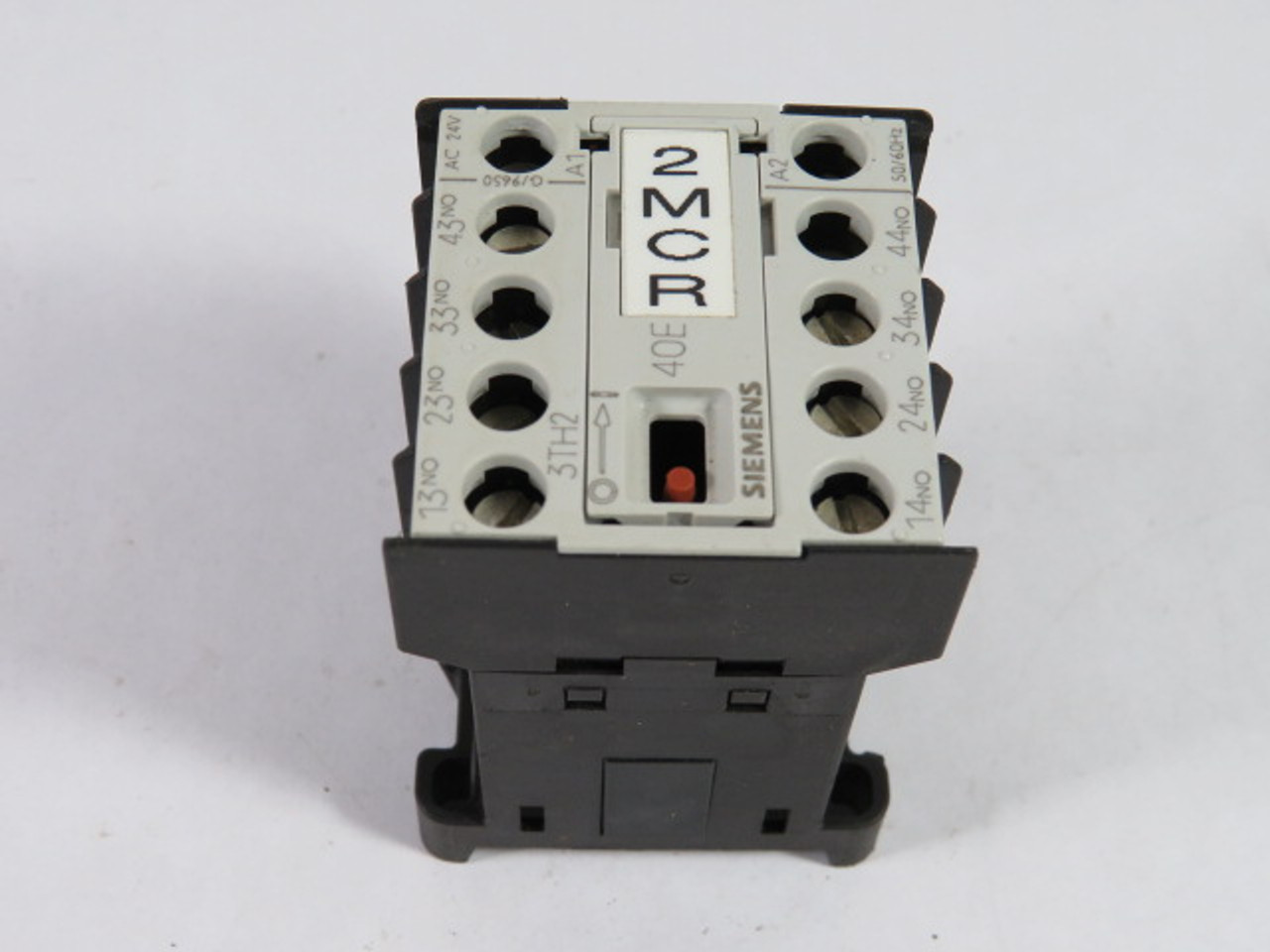 Siemens 3TH2040-0AC2 Contactor 24V 50/60Hz USED